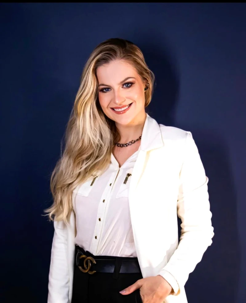 Dra. Patrícia Hickmann — fisioterapeuta dermatofuncional em Cascavel/PR